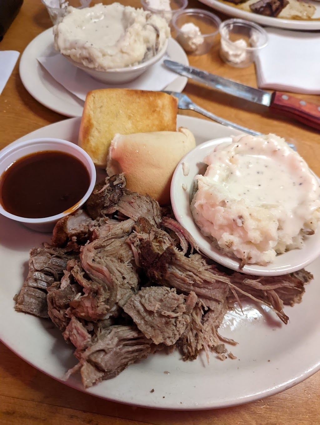 Texas Roadhouse | restaurant | 4805 S Expressway 83 #77, Harlingen, TX 78550, USA | 9564407427 OR +1 956-440-7427