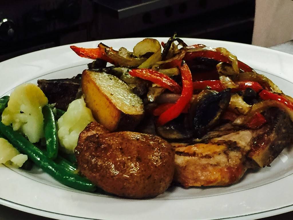 Mias | restaurant | 31 Rockaway Ave, Valley Stream, NY 11580, USA | 5168252117 OR +1 516-825-2117