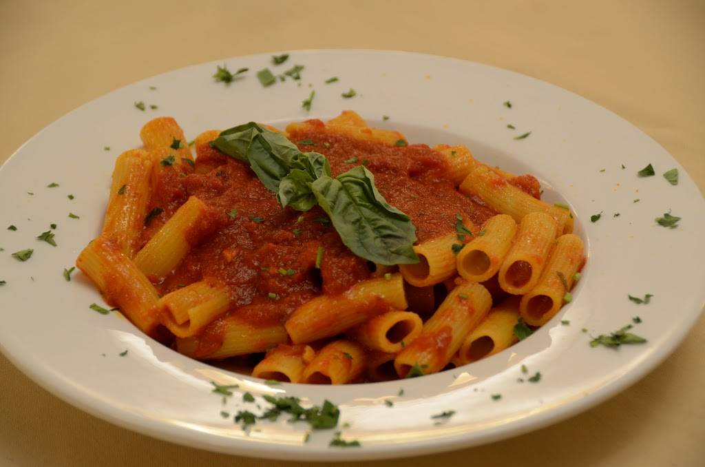 Tony Spavones Ristorante | restaurant | 266 W Lake St, Bloomingdale, IL 60108, USA | 6305293154 OR +1 630-529-3154