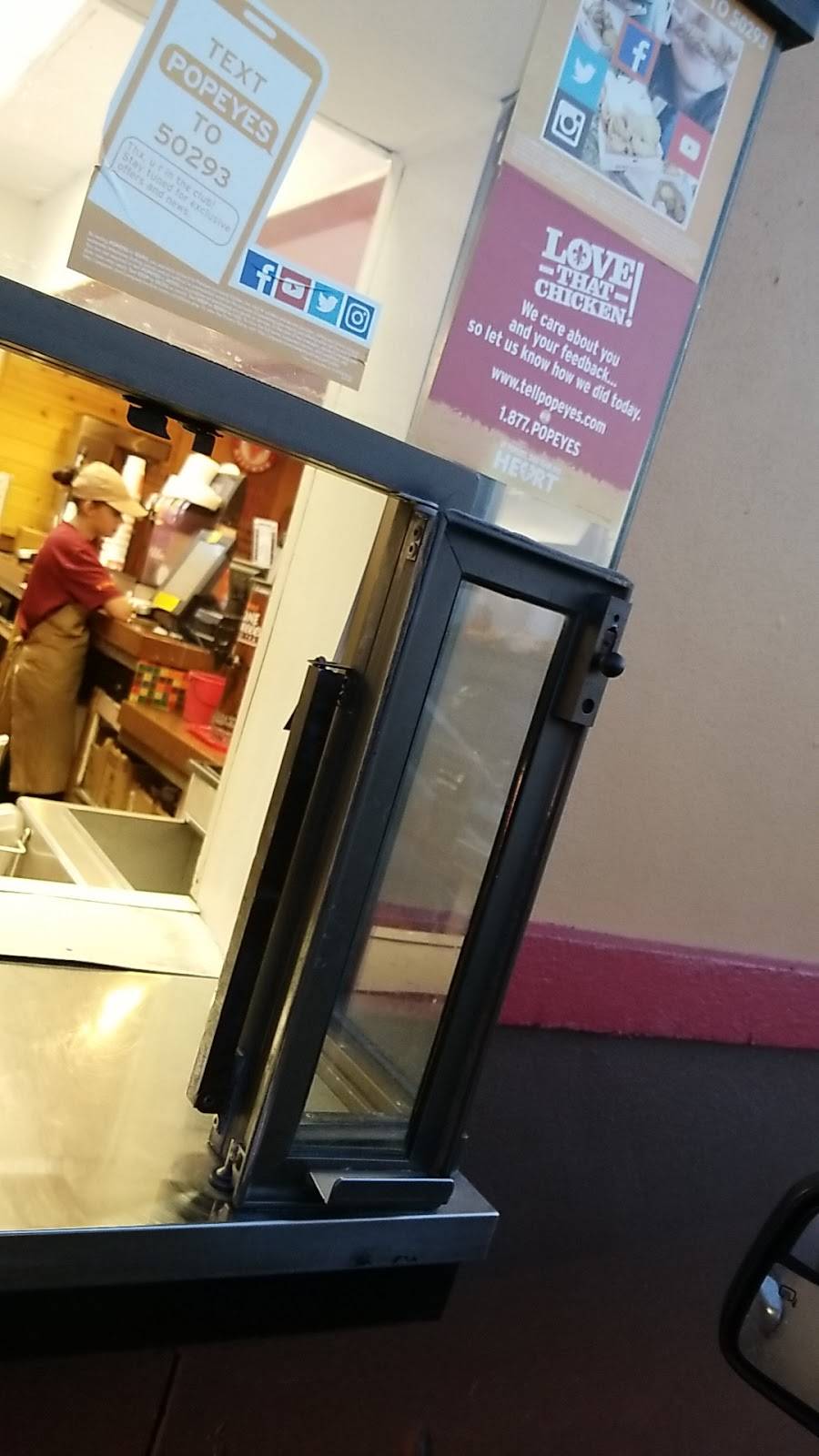 Popeyes Louisiana Kitchen | restaurant | 1670 Wildcat Dr, Portland, TX 78374, USA | 3616431555 OR +1 361-643-1555