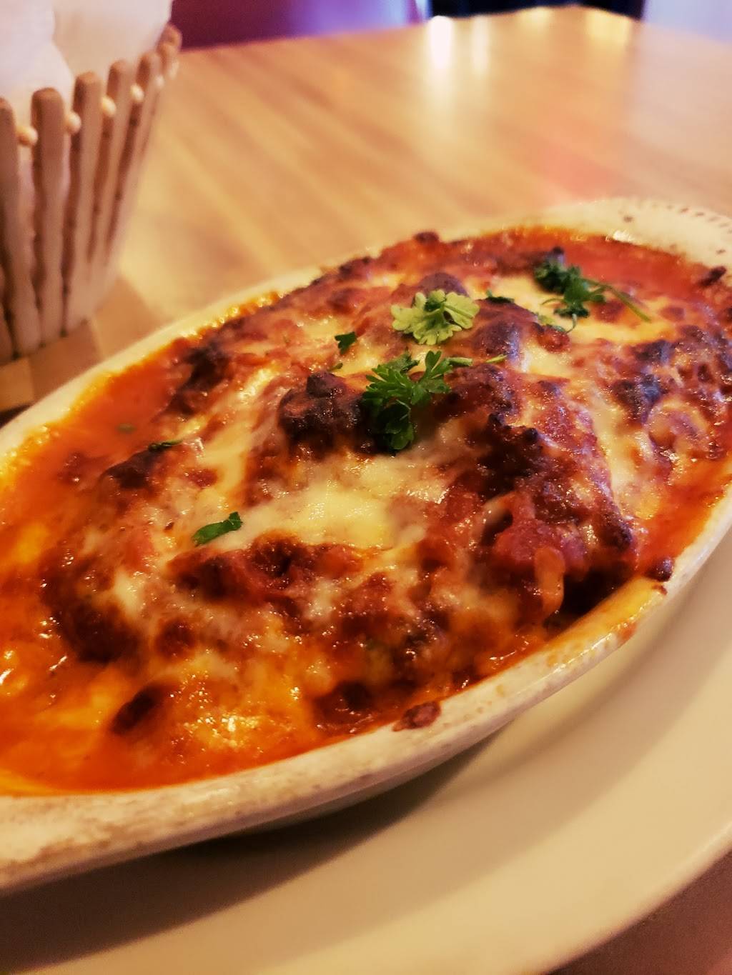 The Mad Italian Pasta & Steak House | restaurant | 2545 S Crater Rd, Petersburg, VA 23805, USA | 8047329268 OR +1 804-732-9268