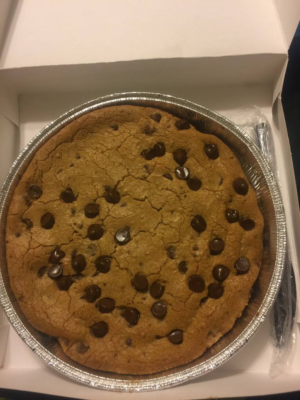 Pizza Hut | restaurant | 5704 W Capitol Dr, Milwaukee, WI 53216, USA | 4144442258 OR +1 414-444-2258