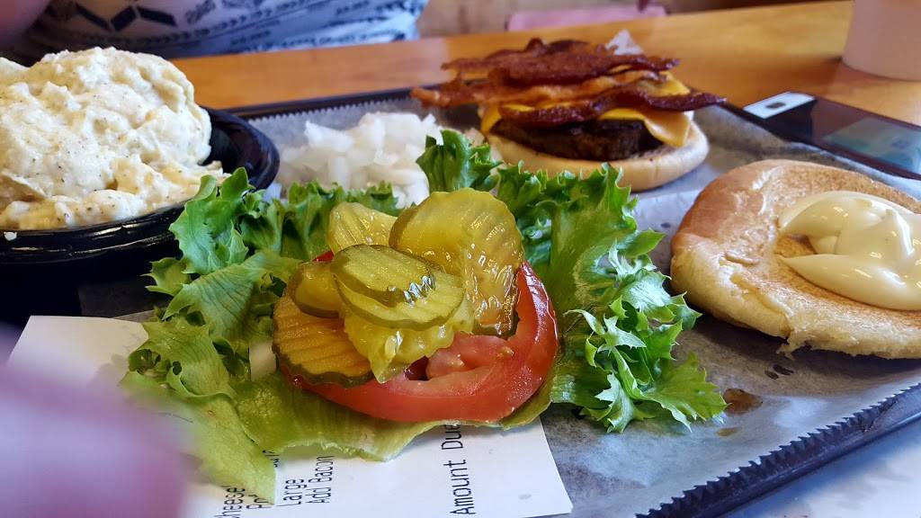 McKenzies Barbeque | restaurant | 1501 N Frazier St, Conroe, TX 77301, USA | 9365394300 OR +1 936-539-4300