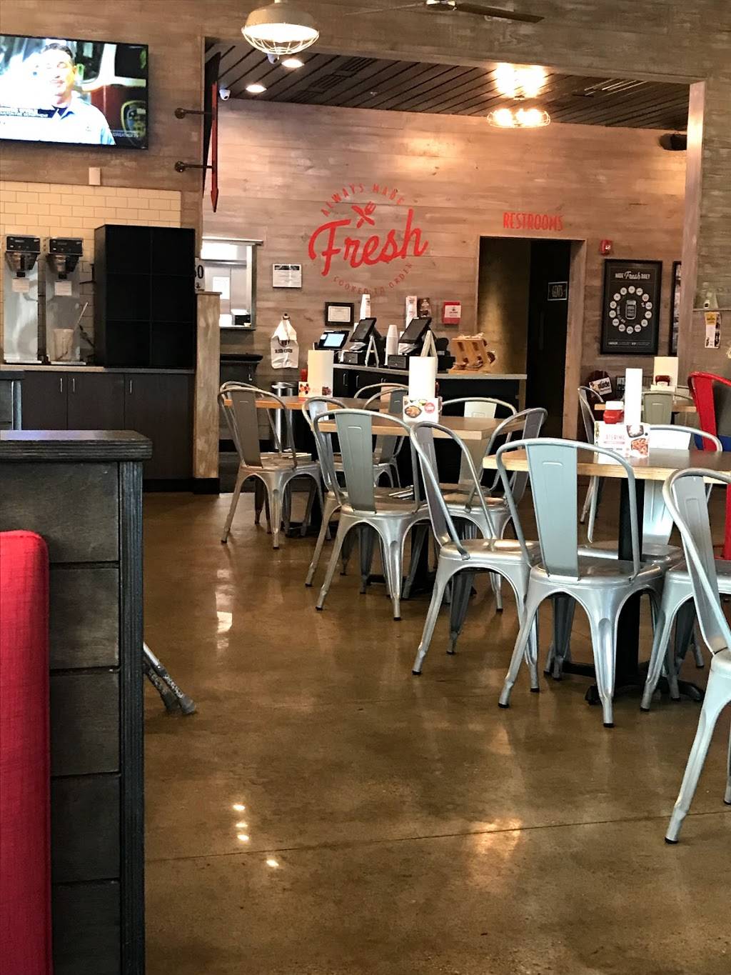 Slim Chickens | restaurant | 3922 Troup Hwy, Tyler, TX 75703, USA | 9036307881 OR +1 903-630-7881