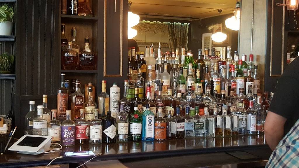 Honeypie | bakery | 2643 S Kinnickinnic Ave, Milwaukee, WI 53207, USA | 4144897437 OR +1 414-489-7437