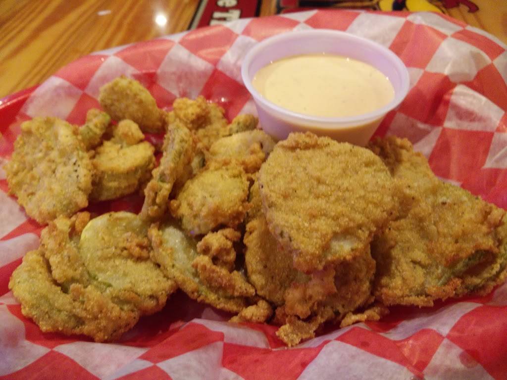 Cluckers | restaurant | 100 W Riverside Dr, Jeffersonville, IN 47130, USA | 8125903662 OR +1 812-590-3662