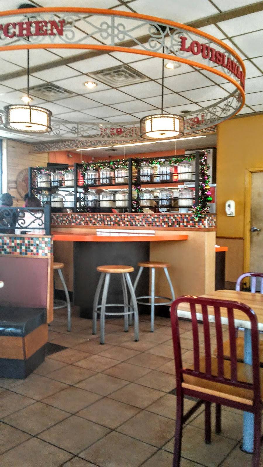 Popeyes Louisiana Kitchen | restaurant | 506 S WW White Rd, San Antonio, TX 78220, USA | 2103335504 OR +1 210-333-5504