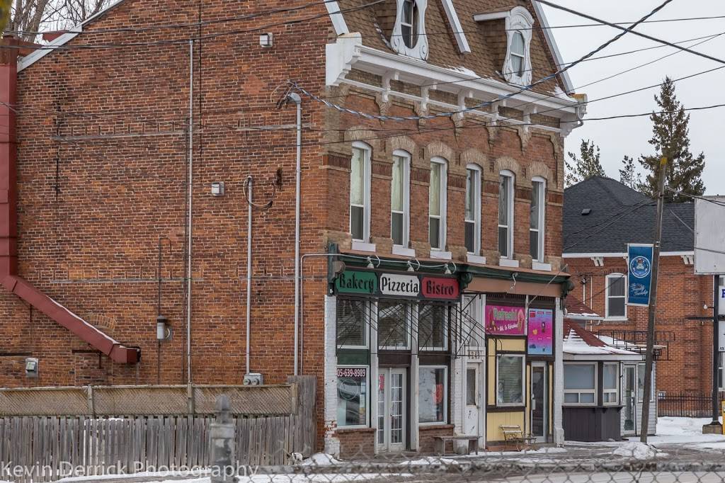 Donna’s Pizza - Norwood | restaurant | 4249 ON-7, Norwood, ON K0L 2V0, Canada | 7056398989 OR +1 705-639-8989