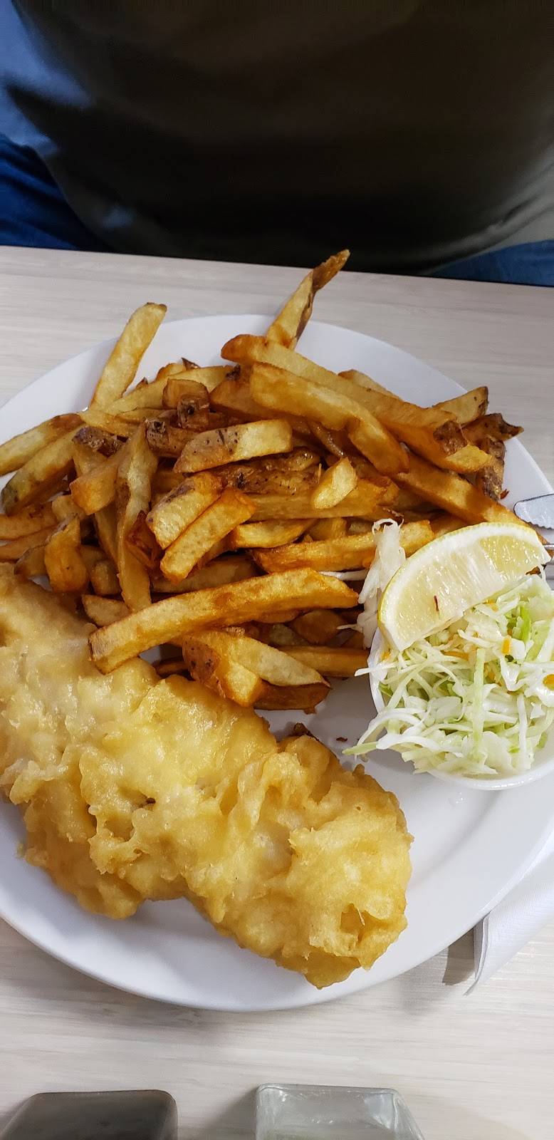 Olde London Fish And Chips | restaurant | 561 Southdale Rd E, London, ON N6E 1A2, Canada | 5196816644 OR +1 519-681-6644