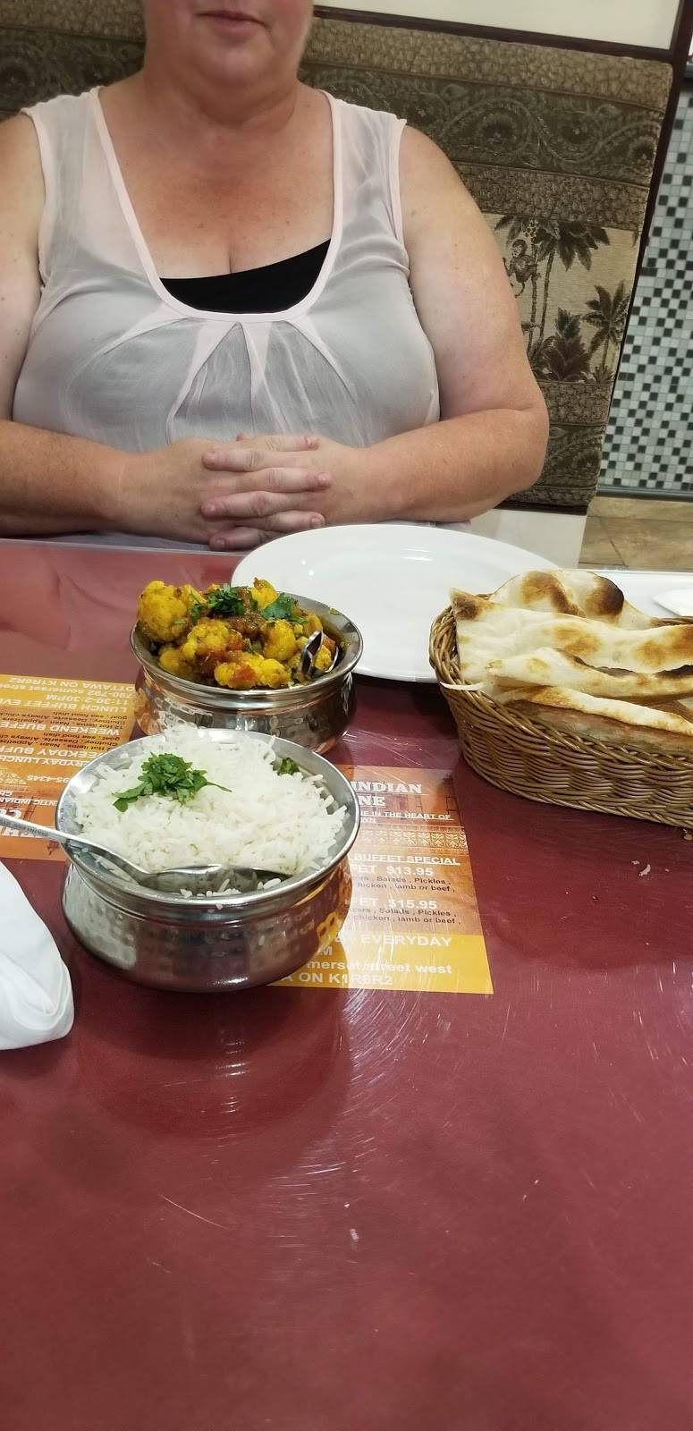 Mehfil Indian Cuisine | meal takeaway | 792 Somerset St W, Ottawa, ON K1R 6R2, Canada | 6136954345 OR +1 613-695-4345