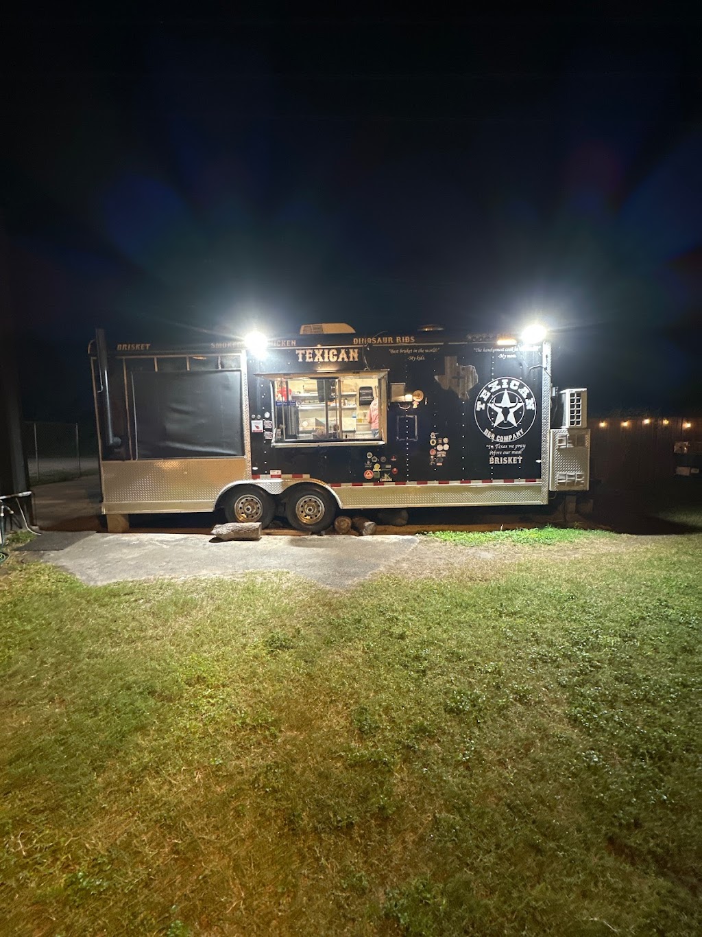 Texican BBQ Company | restaurant | 6937 Old Hwy 77, Olmito, TX 78575, USA | 9564438400 OR +1 956-443-8400