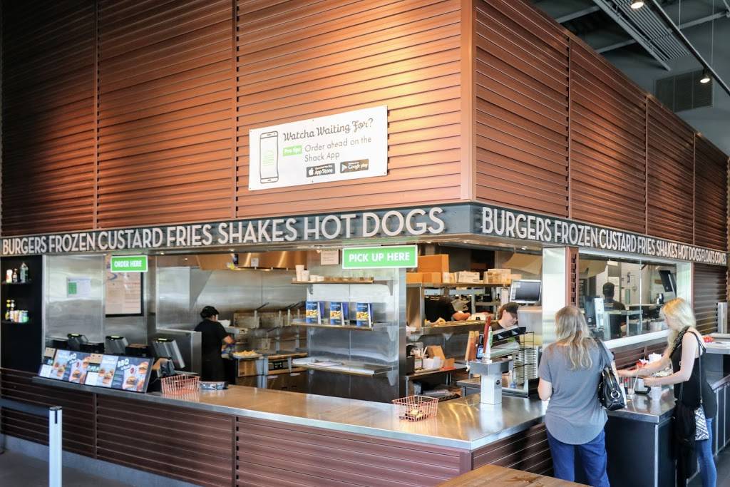 Shake Shack | restaurant | 115 Summit At Fritz Farm #110, Lexington, KY 40515, USA | 8597211295 OR +1 859-721-1295