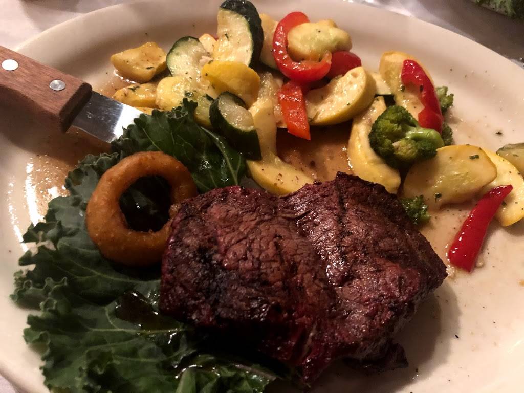 Bob Taylors Ranch House | restaurant | 6250 Rio Vista St, Las Vegas, NV 89130, USA | 7026451399 OR +1 702-645-1399