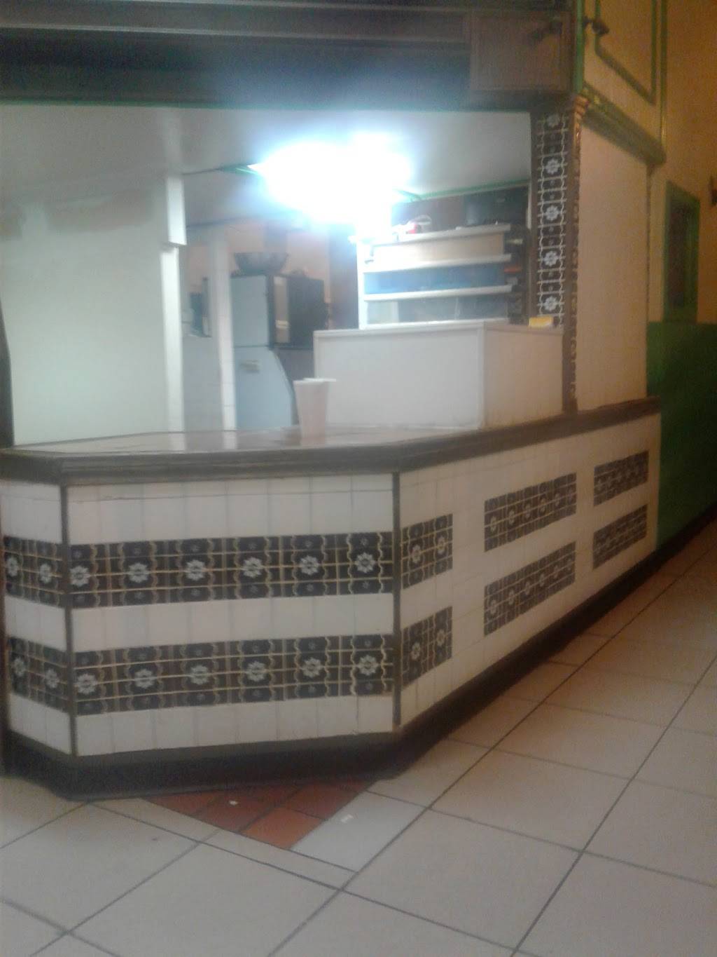 Pizza King | restaurant | 1807 N E St, San Bernardino, CA 92405, USA | 9098866160 OR +1 909-886-6160