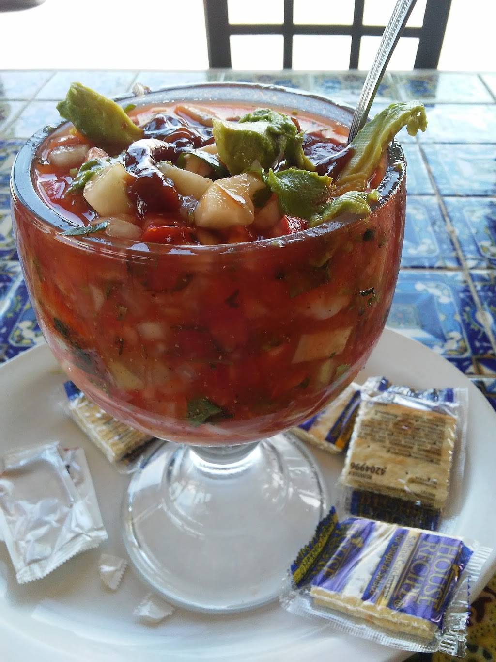 Antojitos Mexicanos | restaurant | 9736, 13289 CA-33, Gustine, CA 95322, USA | 2098291500 OR +1 209-829-1500