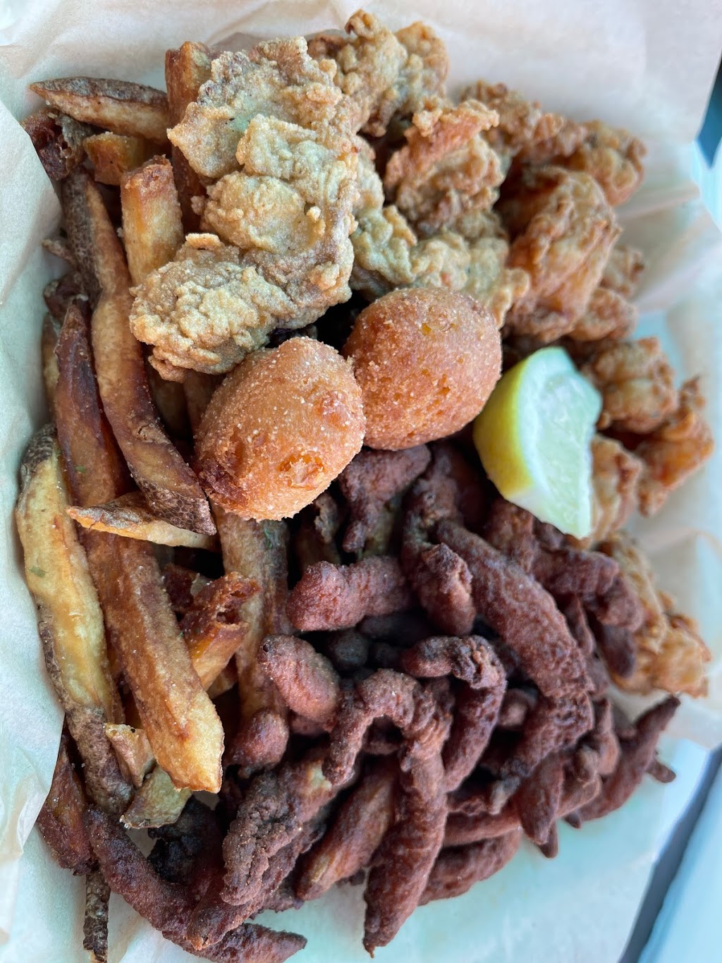 Coris Seafood Grill | restaurant | 1431 49th St S, Gulfport, FL 33707, USA | 7278009171 OR +1 727-800-9171