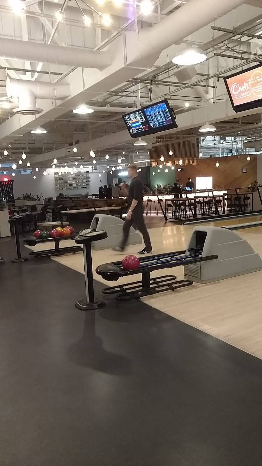 Radio Social | restaurant | 20 Carlson Rd, Rochester, NY 14610, USA | 5852441484 OR +1 585-244-1484