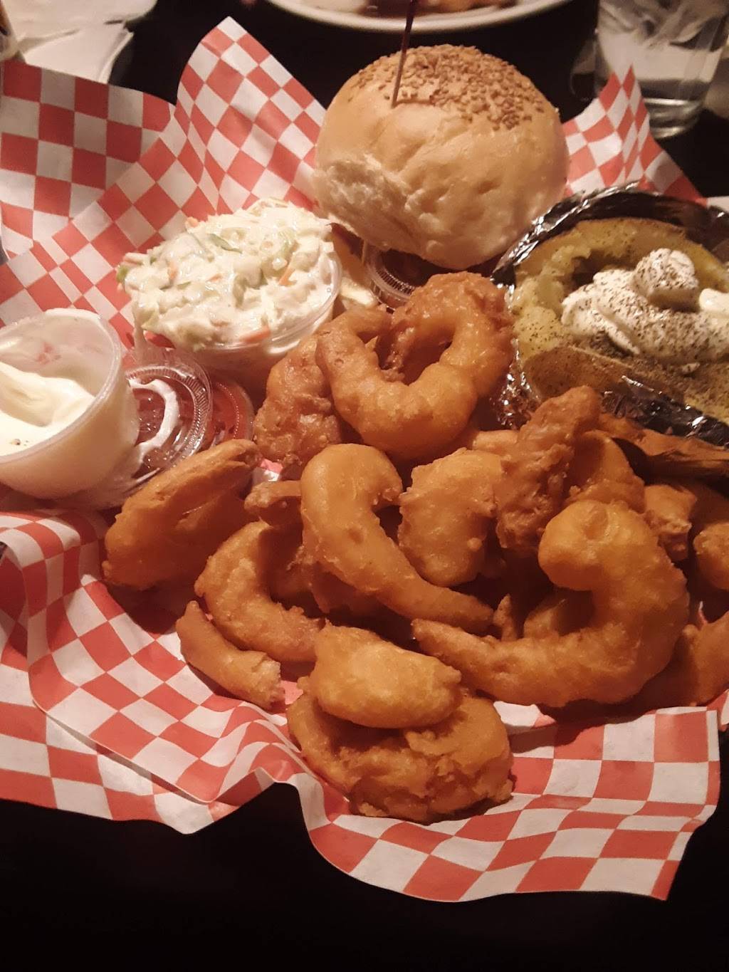 Pranks On The Marsh | restaurant | 28635 W Jefferson Ave, Rockwood, MI 48173, USA | 7346762442 OR +1 734-676-2442