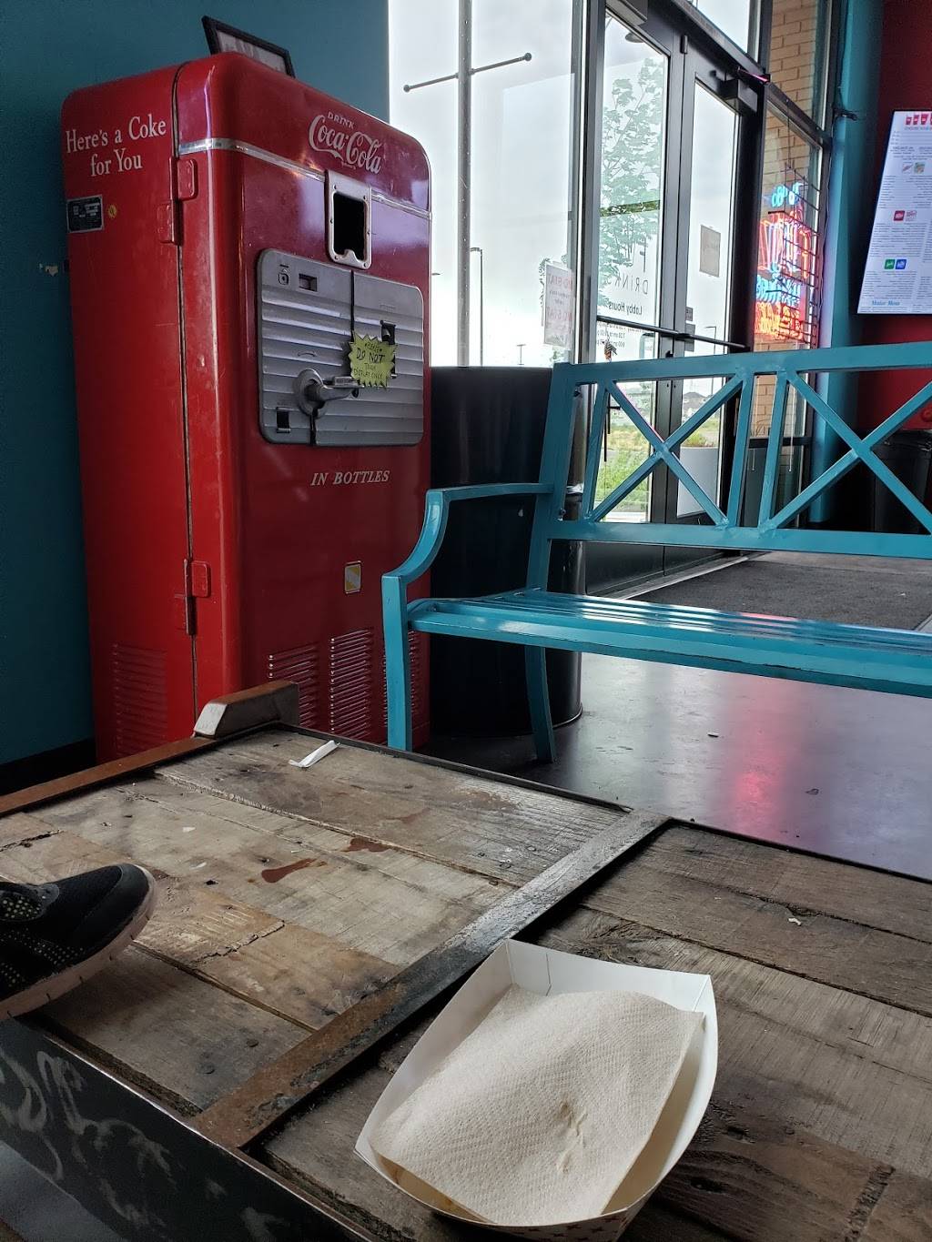 FiiZ Drinks | restaurant | 7724 S 5600 W, West Jordan, UT 84081, USA | 3852744946 OR +1 385-274-4946