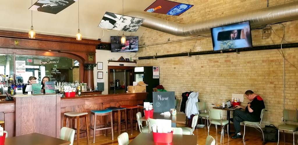 Smoked to the Bone | restaurant | 365 Main Ave, De Pere, WI 54115, USA | 9204254338 OR +1 920-425-4338