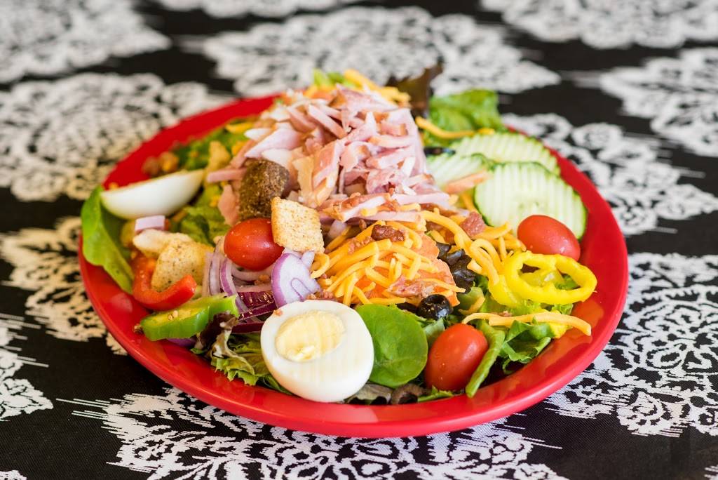 Clara Belles Restaurant | restaurant | 105 N Main St, McLoud, OK 74851, USA | 4059646338 OR +1 405-964-6338