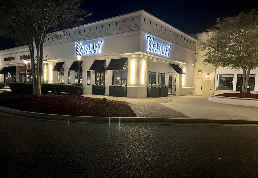 Twist 181 Lounge | night club | 30500 AL-181 #710, Spanish Fort, AL 36527, USA | 2514590125 OR +1 251-459-0125