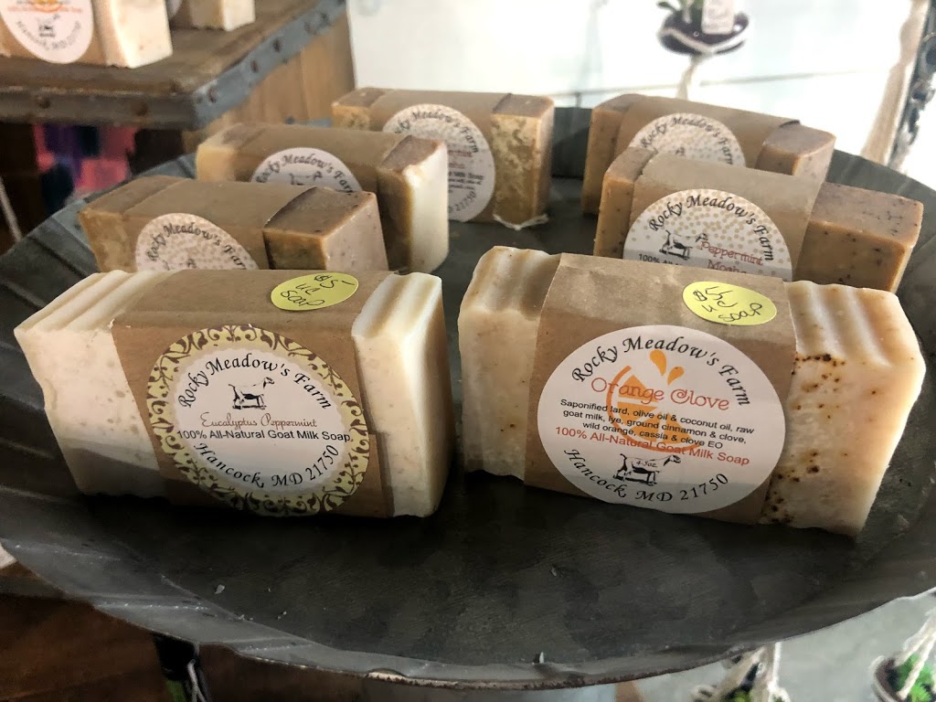 Deliteful Dairy | restaurant | 16230 Long Delite Ln, Williamsport, MD 21795, USA | 3012230032 OR +1 301-223-0032