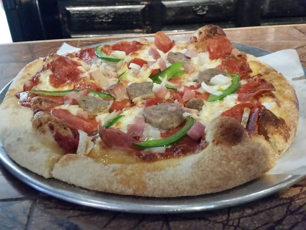 Good Fellas Brick Oven Pizzeria | restaurant | 66 Washington St, Rochester, NH 03867, USA | 6033329842 OR +1 603-332-9842