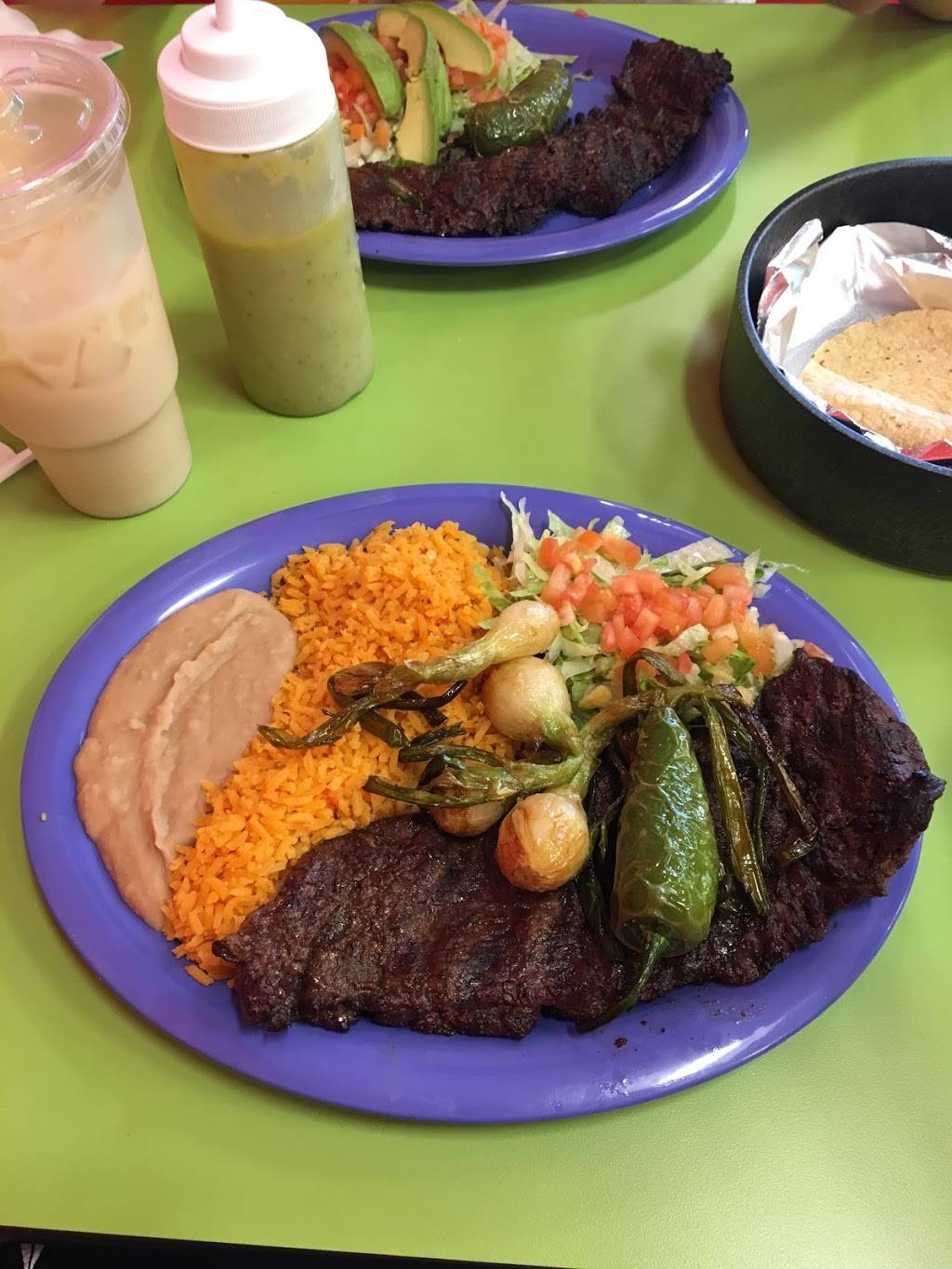 Guacamole Taqueria | restaurant | 7023 W Dempster St, Niles, IL 60714, USA | 8474107770 OR +1 847-410-7770