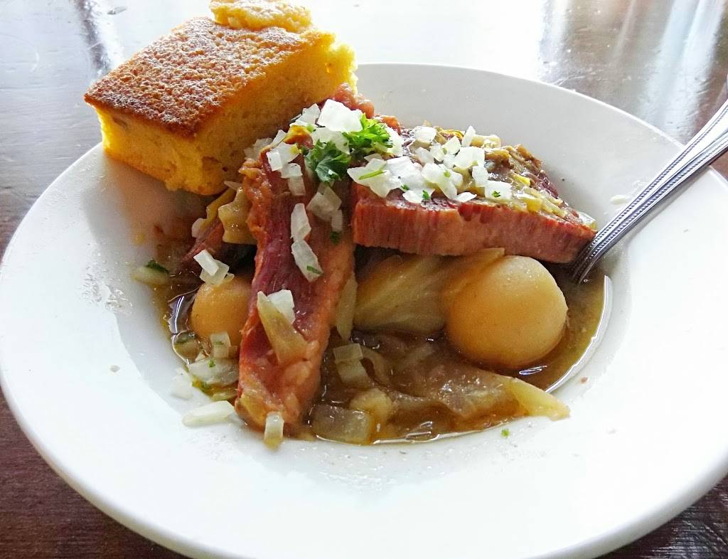 The Goose Burgers & Beer | restaurant | 816 18th St, Bakersfield, CA 93301, USA | 6616311242 OR +1 661-631-1242