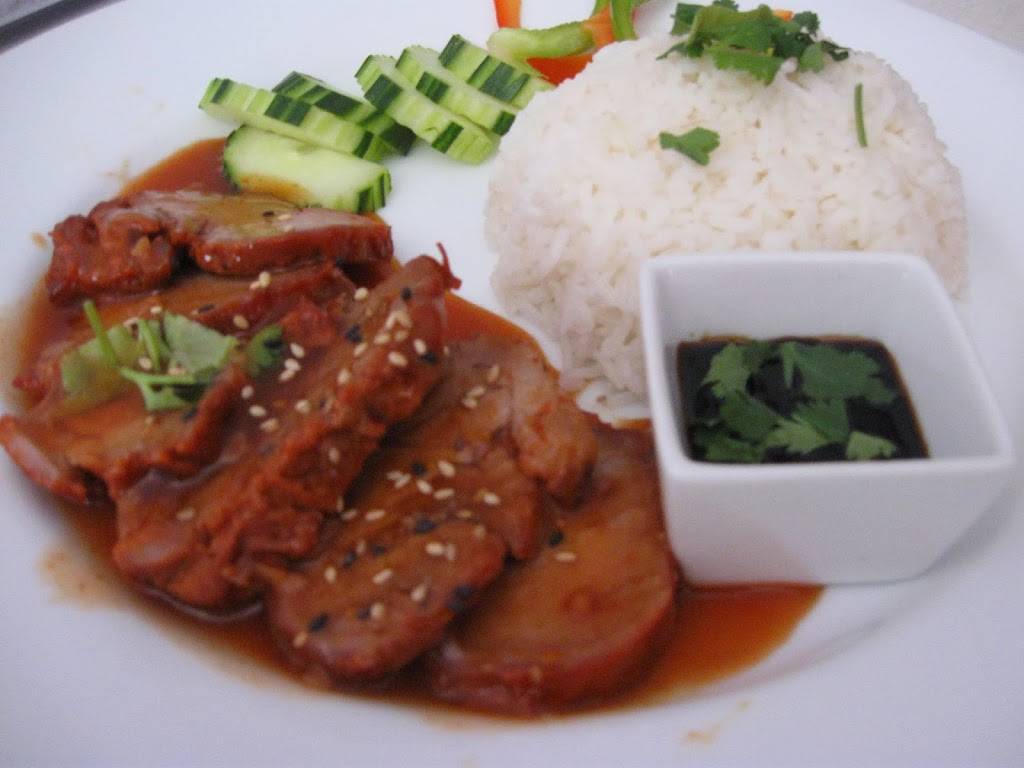 Chaba Thai Cuisine | restaurant | 700 US-1, Scarborough, ME 04074, USA | 2073965382 OR +1 207-396-5382