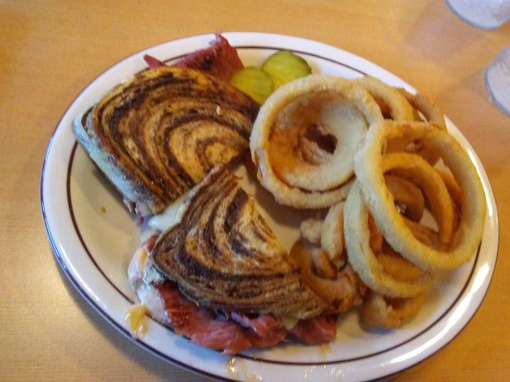 Frischs Big Boy | restaurant | 6510 Signature Dr, Louisville, KY 40213, USA | 5029693831 OR +1 502-969-3831