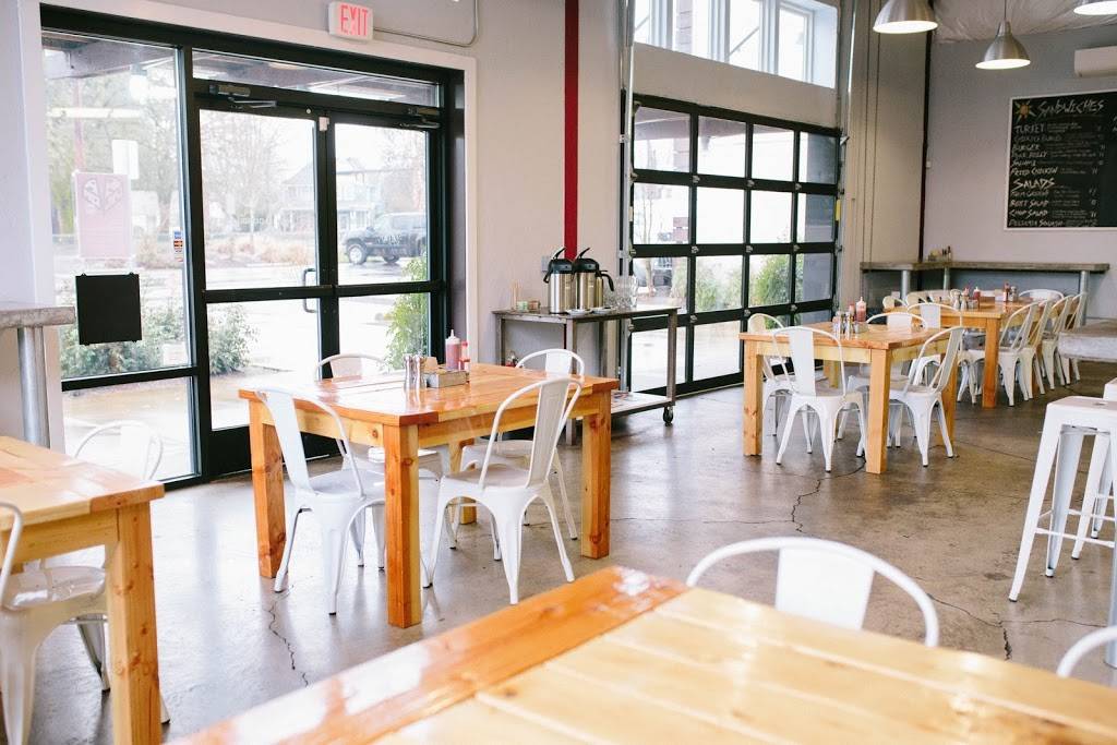 Valley Commissary | restaurant | 920 NE 8th St, McMinnville, OR 97128, USA | 5038839177 OR +1 503-883-9177