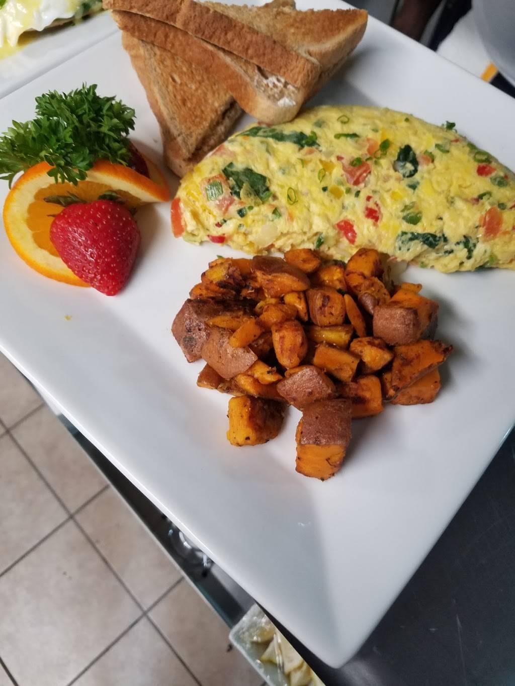 One Love Cuisine | restaurant | 6 Lebanon St, Sanford, ME 04073, USA | 2078501024 OR +1 207-850-1024