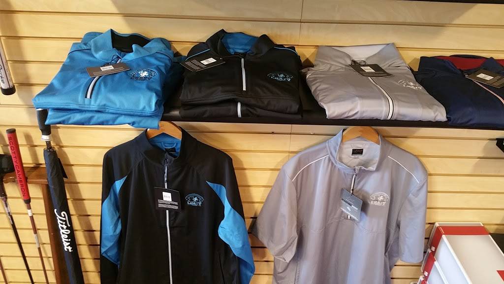 Crazy Horse Sports Club And Golf Course | restaurant | 922 Crazy Horse Rd, Hutchinson, KS 67502, USA | 6206635301 OR +1 620-663-5301