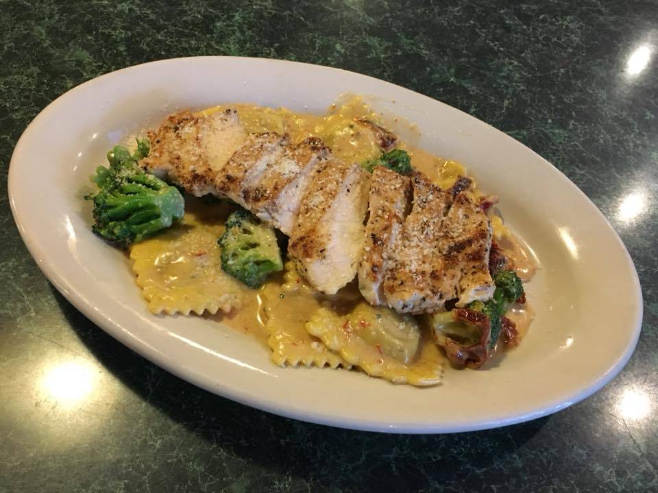 V & T Cafe & Grill | cafe | 18013 Forest Rd #A10, Forest, VA 24551, USA | 4343850415 OR +1 434-385-0415