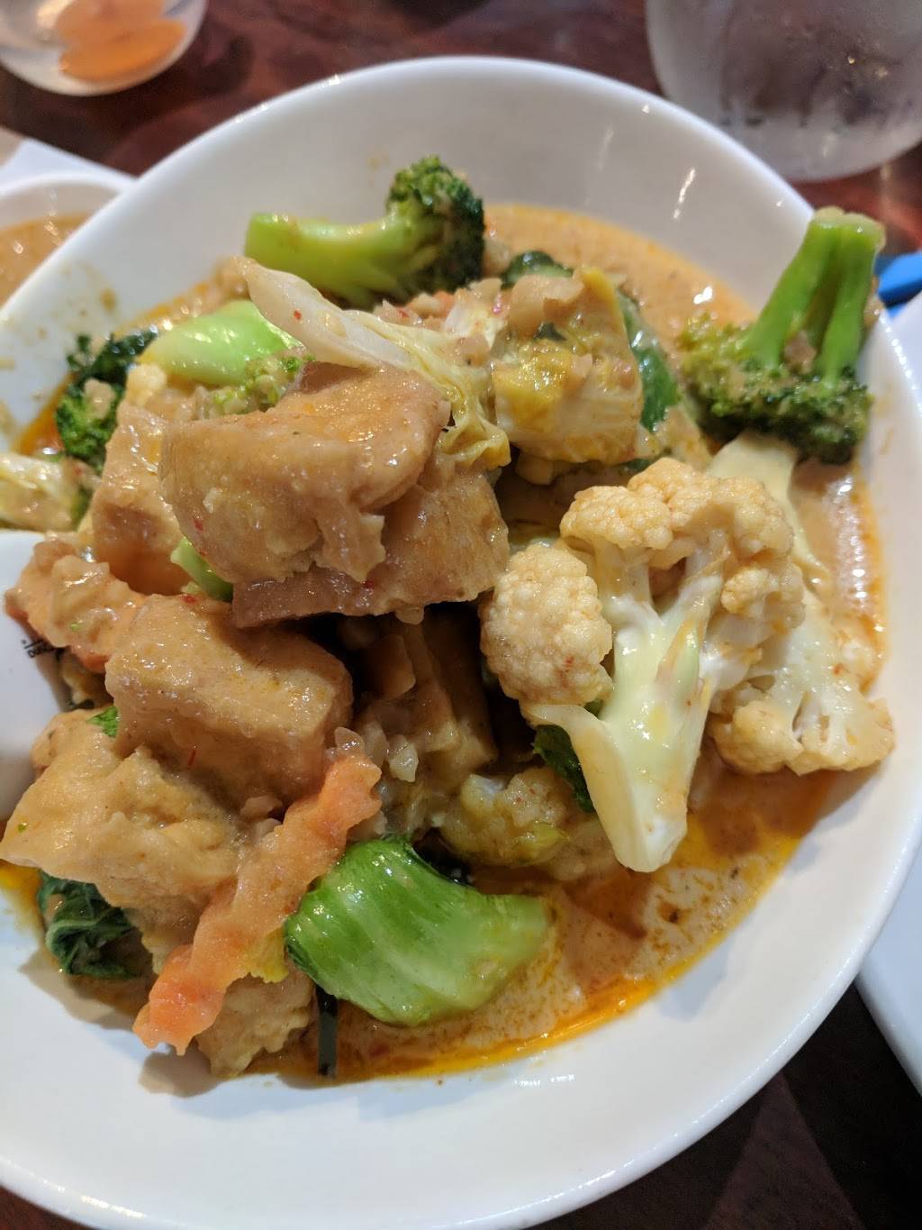 Grimsby Thai | restaurant | 155 Main St E #103, Grimsby, ON L3M 1P2, Canada | 9053098884 OR +1 905-309-8884