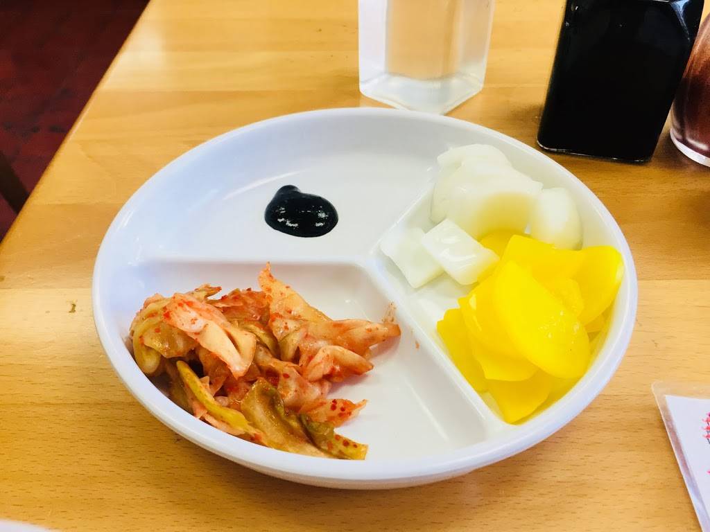 Jins Chinese Kitchen | restaurant | 1930 W Olympic Blvd, Los Angeles, CA 90006, USA | 2132632263 OR +1 213-263-2263