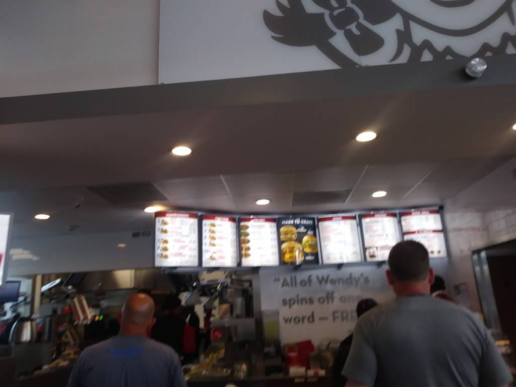 Wendys | restaurant | 15753 Southern Blvd, Loxahatchee, FL 33470, USA | 5613141905 OR +1 561-314-1905