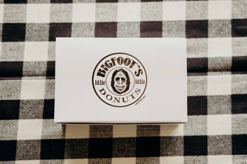 Bigfoots Little Donuts | restaurant | 12181 County Line Rd, Madison, AL 35758, USA | 2562886612 OR +1 256-288-6612