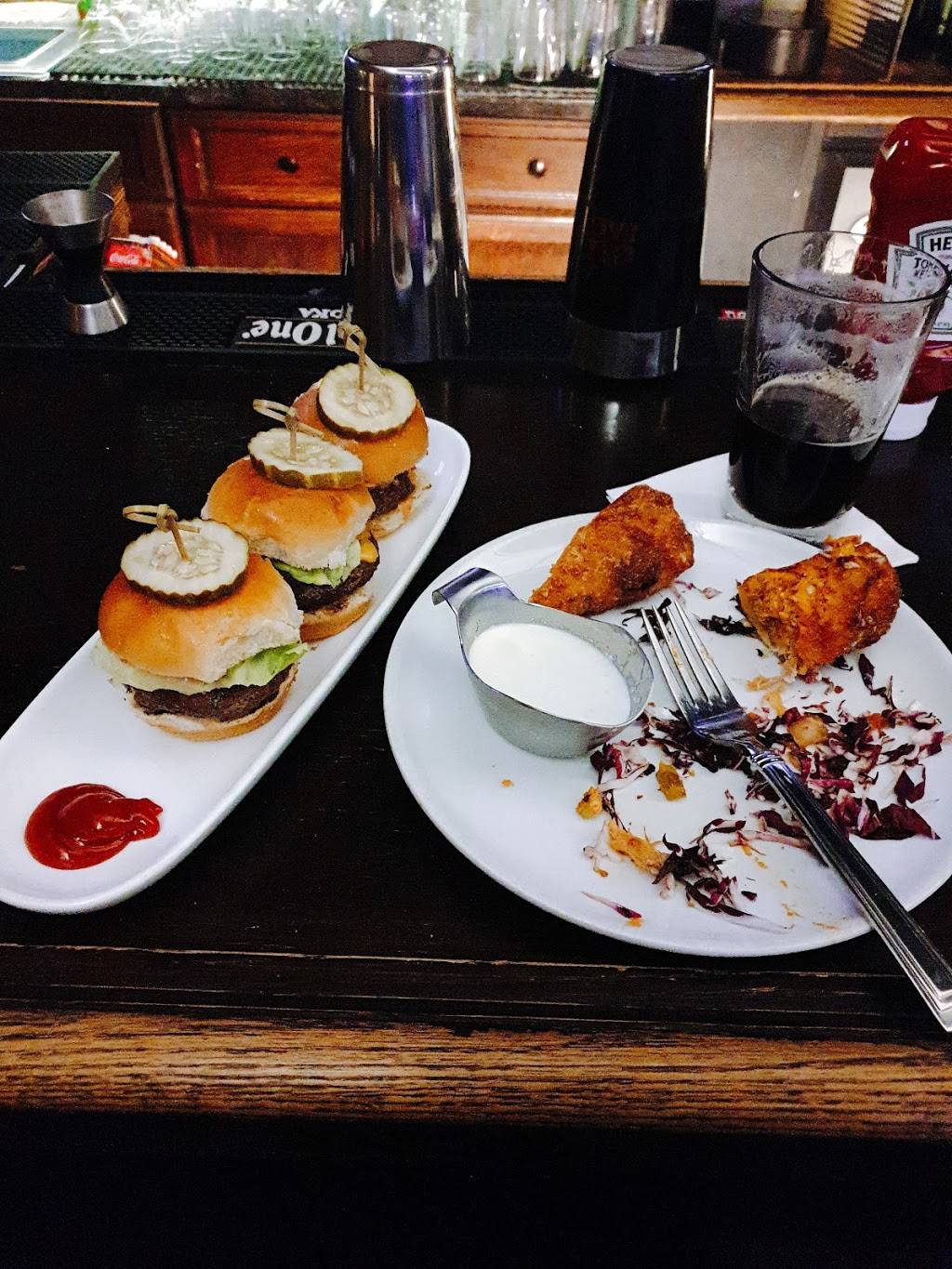 T.J. Stones | restaurant | 608 Montgomery St, Alexandria, VA 22314, USA | 7035481004 OR +1 703-548-1004