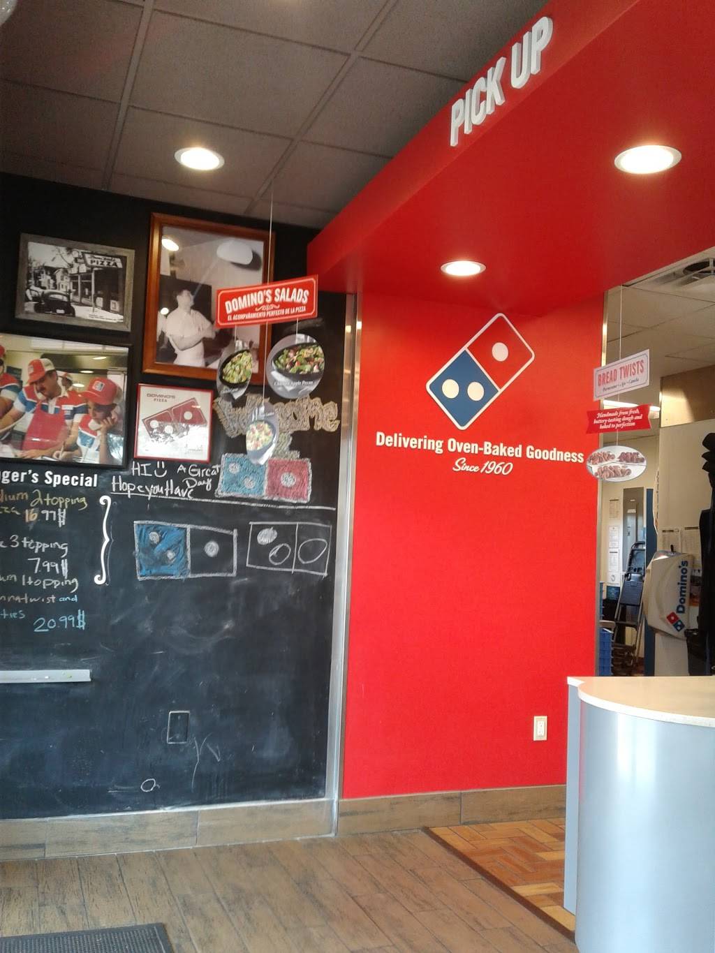 Dominos Pizza | meal delivery | 3521 W 10th St, Greeley, CO 80634, USA | 9703536500 OR +1 970-353-6500