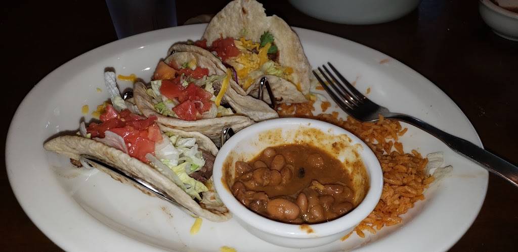 Uncle Julios Mexican From Scratch | restaurant | 4999 Old Orchard Shopping Center, Skokie, IL 60077, USA | 2246016100 OR +1 224-601-6100