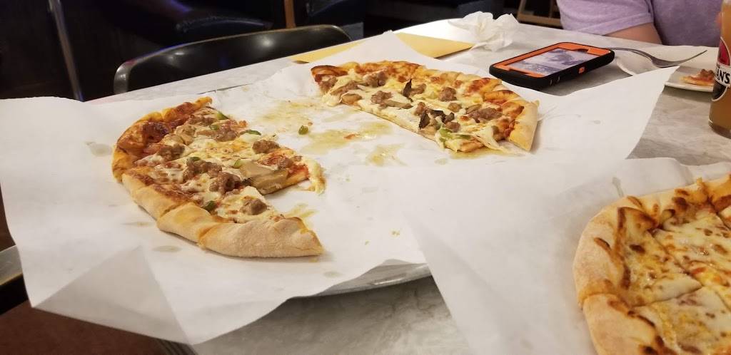 Poor Richards Restaurant | restaurant | 2303 IA-24, New Hampton, IA 50659, USA | 6413944217 OR +1 641-394-4217