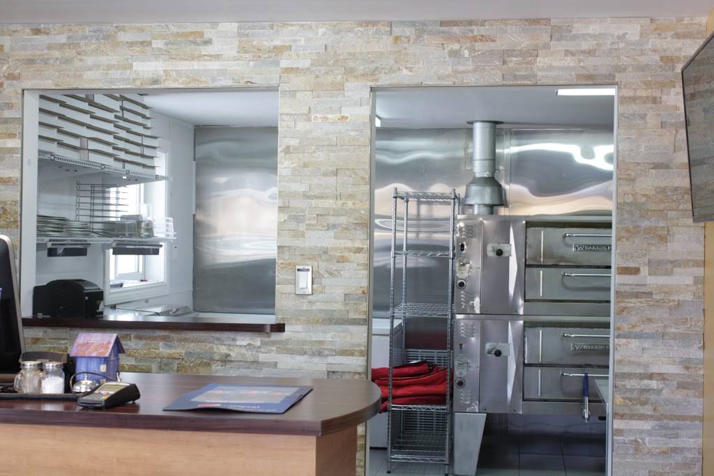 Mr. Mozzarella Pizza and Wings | restaurant | 7184 Bank St, Metcalfe, ON K0A 2P0, Canada | 6138217900 OR +1 613-821-7900