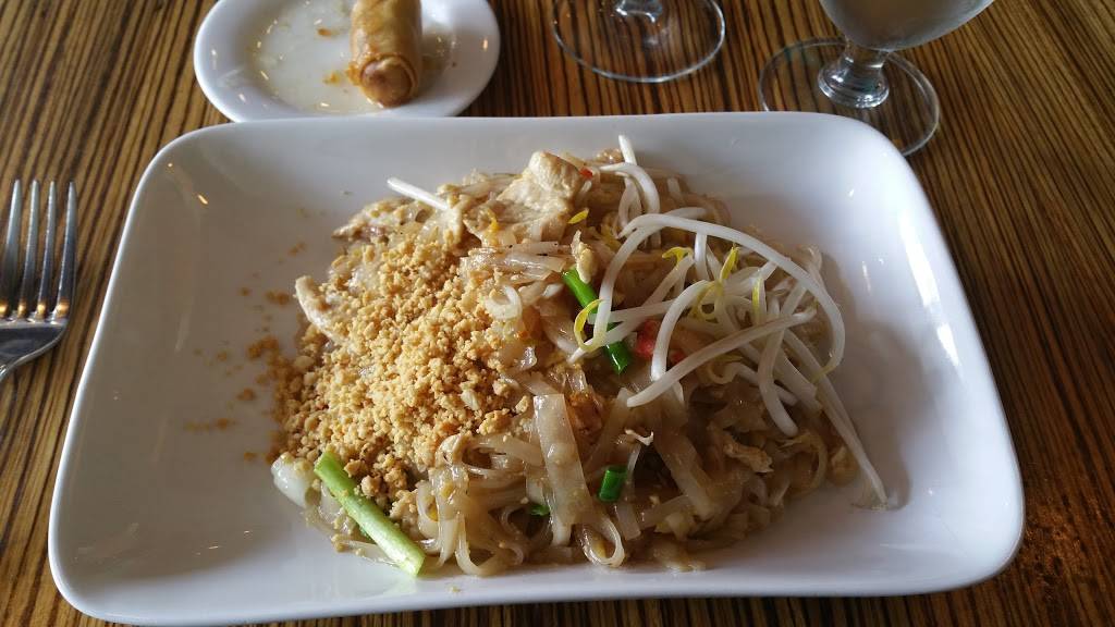 Siam Bistro | restaurant | 4129 Merchant Plaza, Woodbridge, VA 22192, USA | 7038788988 OR +1 703-878-8988