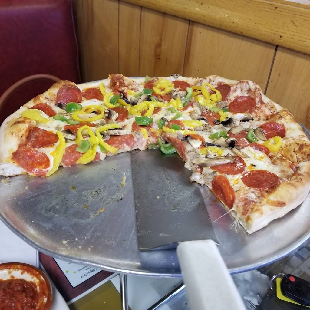 Carlos Trattoria | restaurant | 733 W Maple St, Hartville, OH 44632, USA | 3308774300 OR +1 330-877-4300