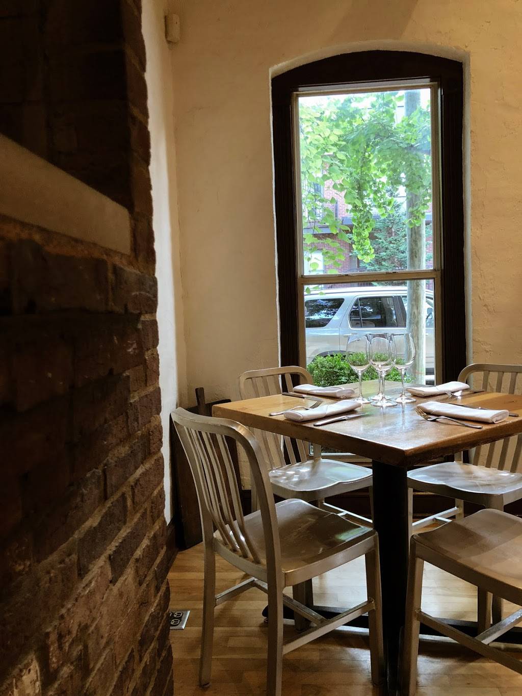 City House | restaurant | 1222 4th Ave N, Nashville, TN 37208, USA | 6157365838 OR +1 615-736-5838