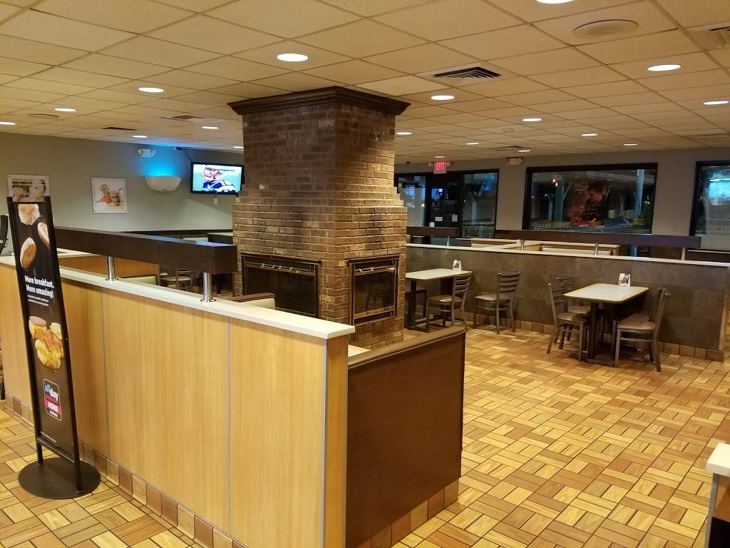 McDonalds | cafe | 101 N Garver Rd, Monroe, OH 45050, USA | 5135392631 OR +1 513-539-2631