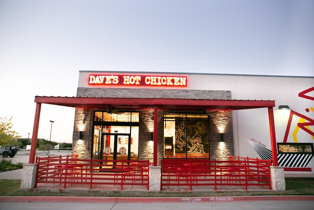 Daves Hot Chicken | restaurant | 8315 Preston Rd Suite 400, Plano, TX 75024, USA | 4698254933 OR +1 469-825-4933